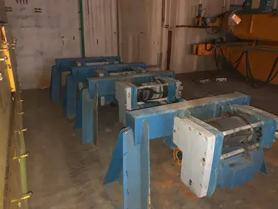USED DEMAG 2 DEMAG 3.2 TON HOISTS AND 2 SIDE SUPPORTS