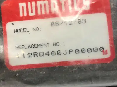 NEW NUMATICS DUAL REGULATOR VALVE SANDWICH PNEUMATIC BLOCK W/ GAUGES