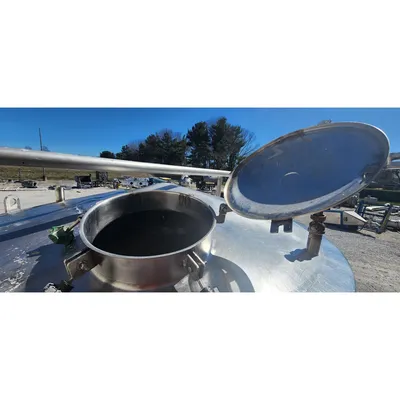 Used 6,500L (1,717 gal) Stainless Insulated Jacketed Liquid Storage Vessel Tank