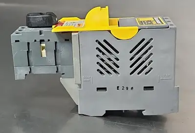 Bussmann OPM-1038RSW Fuse Block - Class CC - 30A - 3 Pole (BIN3.4.4)