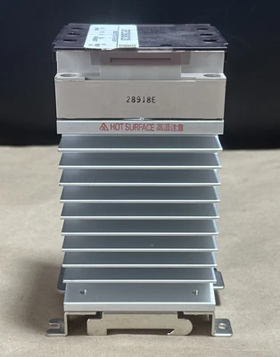 NEW Omron G3PE-215B-3N