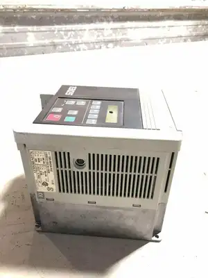 Allen-Bradley 1305-BA03A-HA2 Ser B 1HP Variable Frequency Drive 3PH 0-400Hz