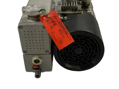 USED LEYBOLD SOGEVAC NEO D 25 VACUUM PUMP W/ NIDEC LSES90SL INDUCTION MOTOR