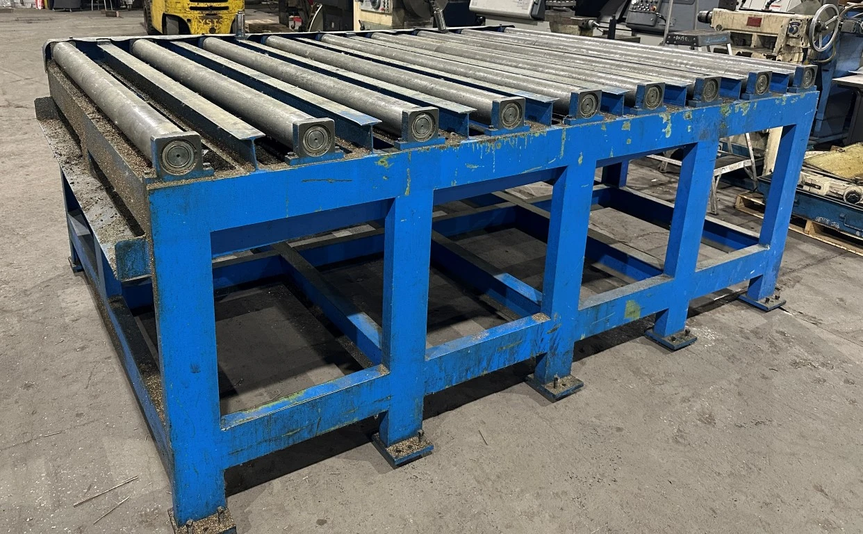 78" X 116" POWERED PLATE FEED CONVEYOR - 4"D