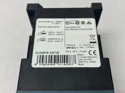 USED SIEMENS TIME-DELAY DEVICE, FIXED DELAY 24VDC