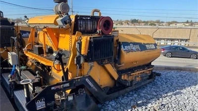 USED 2016 Lee-Boy 8515D