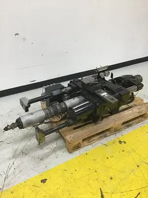 USED ENGEL ES 330/65HL / IU