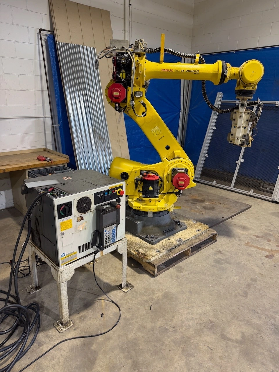 USED 2019 FANUC R2000iC/165F