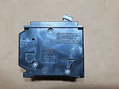 USED SCHNEIDER ELECTRIC CHOM220