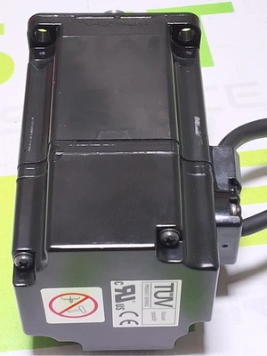 YASKAWA SGMAH-02AAF41D AC SERVO MOTOR 200W 200V 2.1A