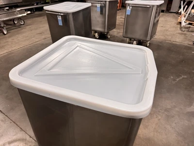 600 Pound SS Dump Buggy with Plastic Lid