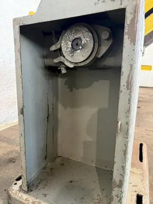 2,500 LB X 12" AMERICAN MODEL #60 PULL OFF COIL REEL UNCOILER : YOBRO #23931