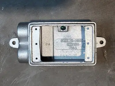 NEW CROUSE-HINDS FSS1