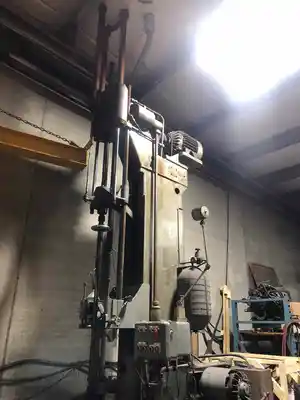 USED 1900 BARNES DRILL