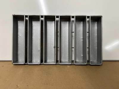 _UNKNOWN_ _UNKNOWN_ Loaf Pans | Envoy Equipment LLC (1)