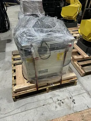 Used 2013 FANUC FANUC R-2000IB/165F Robots Michigan US | Aucto #1332176
