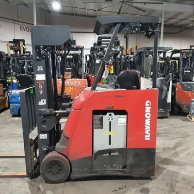 USED 2021 RAYMOND 425-C40QM