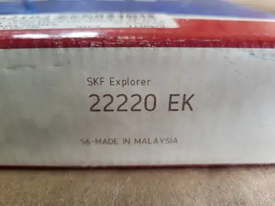 NEW SKF 22220 EK