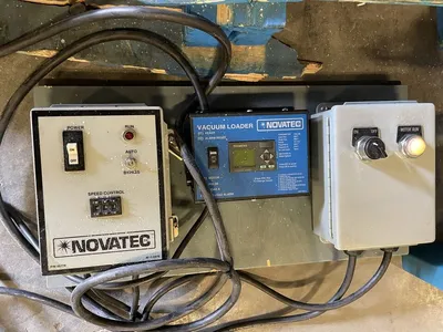 Novatec AF-1 Auger Color Feeder / Plastic Hopper w/ 2-1/2” Station Valve