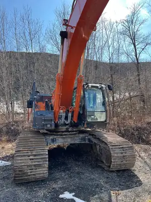 Used 2022 Hitachi ZX490LC-6 Excavators Pennsylvania US | Zadoon Equipment #1480729