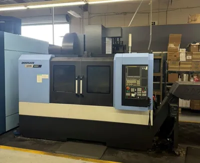 2015 DOOSAN DNM 500II Vertical Machining Centers | Machinery Network (1)