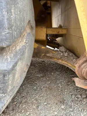 USED 1990 CATERPILLAR 615C