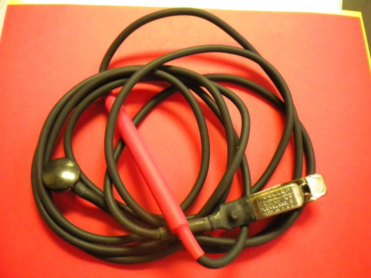 Used MUELLER ELECTRIC CLIP 48-B Cable & Wire Arizona US | ASSET CONVERSION SPECIALISTS, INC. #306852