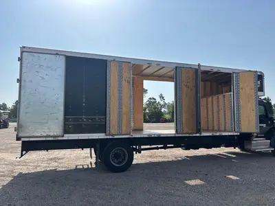 Used 2025 KENWORTH T380 Box trucks Florida US | Truck and Van Outlet #1509198