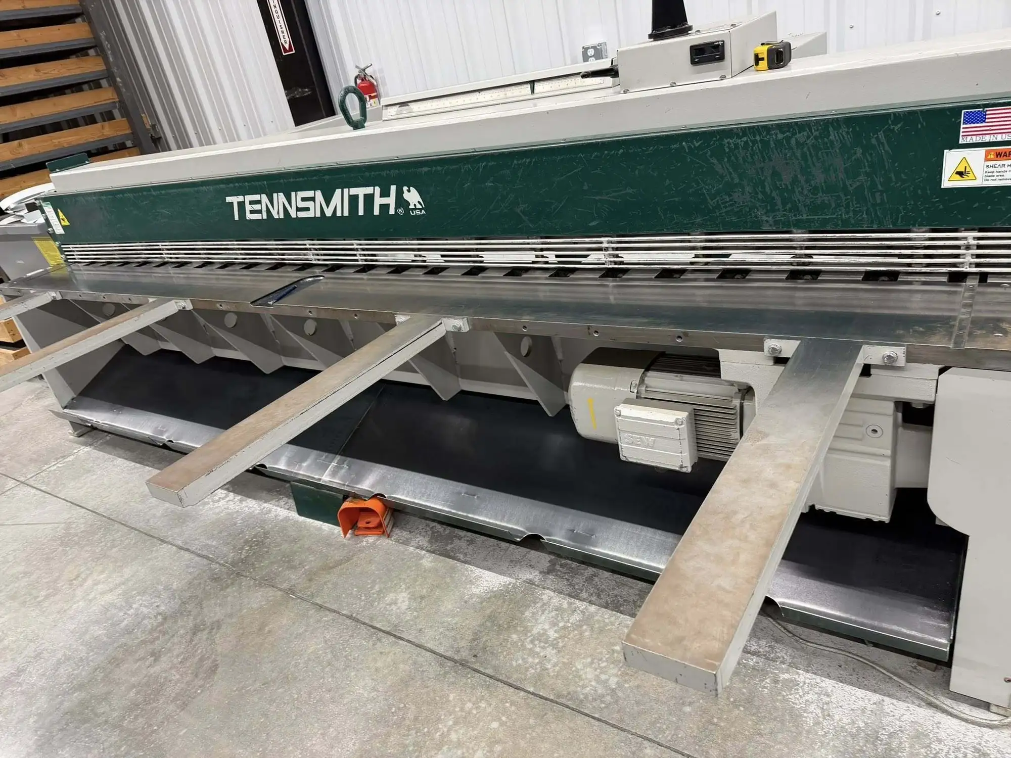 USED TENNSMITH LM1214