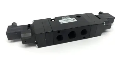 B562BB549C | Parker  Double Solenoid Valve 3-Port 3/8" P2E-KV32C Solenoids - New