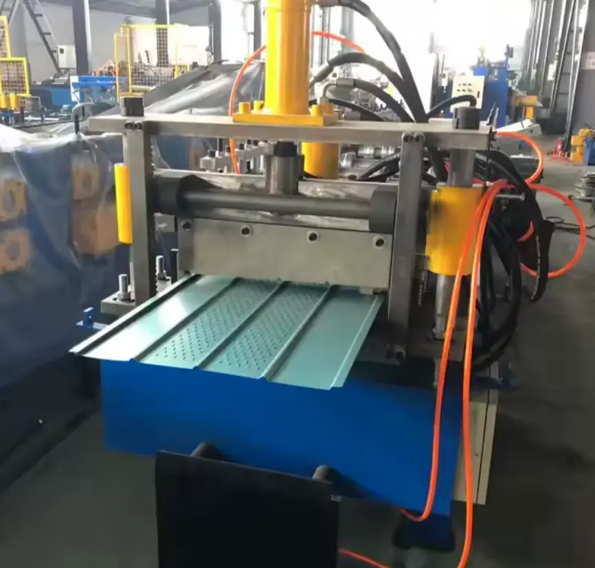 Roof Sheet Roll Forming Machine – United Arab Emirates