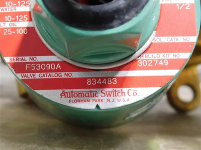 ASCO 834483 Red Hat Solenoid 4-Way Valve 1/2" NPT 120VDC 9.7W New