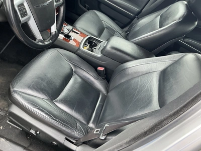 USED 2012 CHRYSLER 300