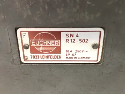 New | in-Stock EUCHNER LIMIT SWITCH 013102 Relays & Switches | Maverick Industrial Sales #1099961