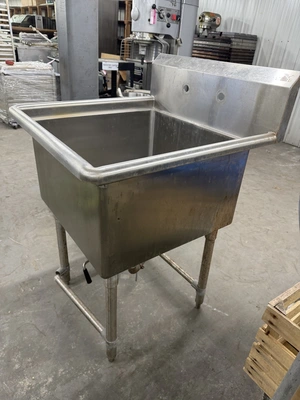 Used _UNKNOWN_ _UNKNOWN_ Sinks Michigan US | Miedema Asset Management Group #1487783