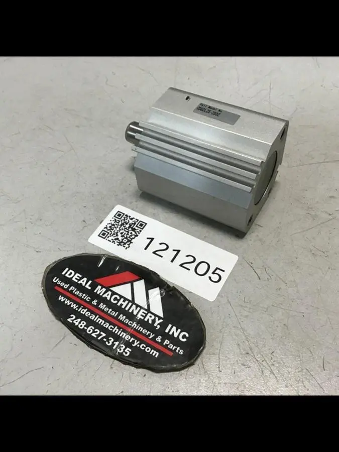 USED SMC CDQ2A25-25DZ-XC2