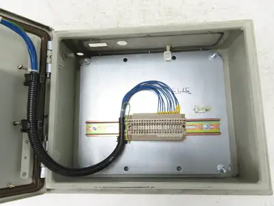 G&L Beijer MAC-90 Type 00950B Operator Interface 24VDC 12x15" Enclosure