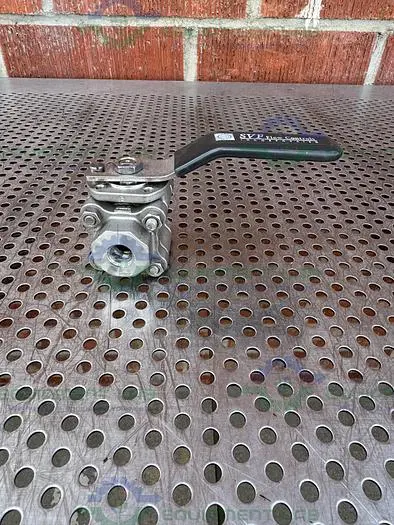 Used SVF -F. C. I. R86666ATSE BALL VALVE 1500 PSI W/ 1/4" THREADED FITTING Valves/Fittings California US | Equipment Lab #485838