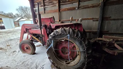 MASSEY FERGUSON 135 Tractor | Iron Listing (2)