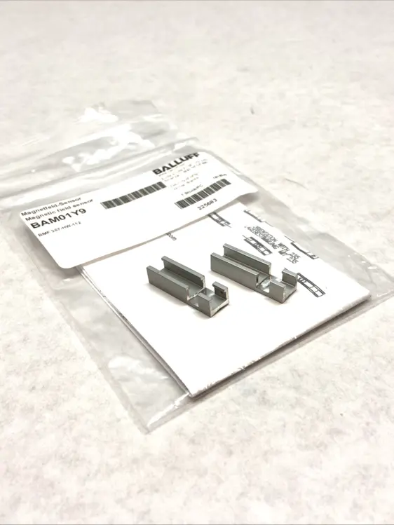 Used BALLUFF MAGNETIC SENSOR MOUNT BRACKET LOT OF 2 Sensors Michigan US | Maverick Industrial Sales #1093013