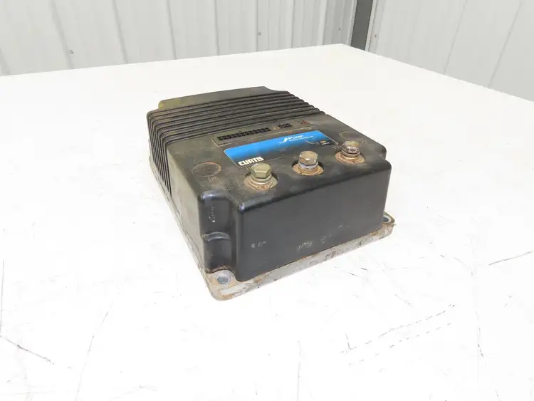 Used CURTIS _UNKNOWN_ Forklift Attachments | Arrow Industrial #562633