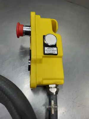 USED Schneider Electric 72X1 4-Button Control Pendant w/ILME MHO10L20 Terminal