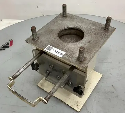 USED METAL FABRICATOR NO MODEL NUMBER / NO TAG