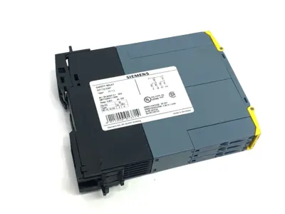 USED SIEMENS SIRIUS SAFETY RELAY, BASIC UNIT ADVANCED SERIES 2+2 TV