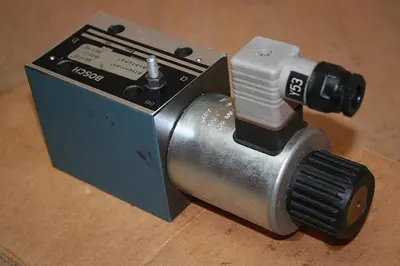 USED BOSCH 0 810 001 830
