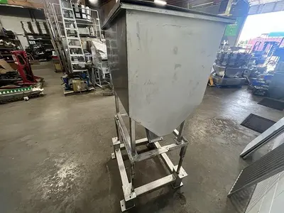 9 CF Stainless Steel Hopper Tote