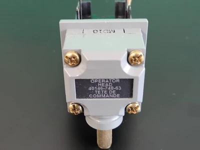 NEW Allen-Bradley 802T