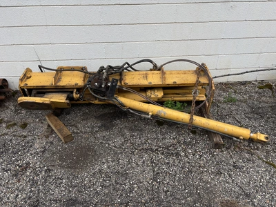 USED 2004 JOHN DEERE 670C SERIES 2