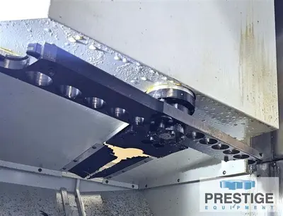 USED 2017 HAAS UMC-750SS 5-AXIS