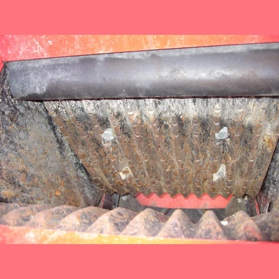 USED 2019 RED RHINO CRUSHERS 2000